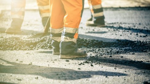 KROZ SELO BEZ RUPA I PROBLEMA: Završeni građevinski radovi u obrenovačkoj MZ Jasenak KROZ SELO BEZ RUPA I PROBLEMA: Završeni građevinski radovi u obrenovačkoj MZ Jasenak
