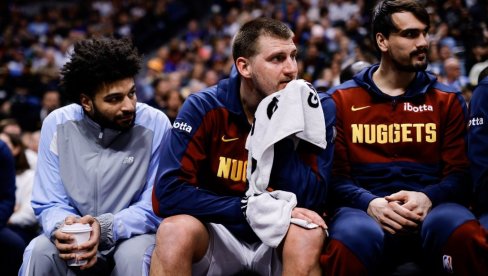 KOŠARKAŠKI ZEMLJOTRES! Denver oterao zvezdu od 100 miliona, vratio NBA asa sa kojim je Nikola Jokić osvojio prsten i to nije sve KOŠARKAŠKI ZEMLJOTRES! Denver oterao zvezdu od 100 miliona, vratio NBA asa sa kojim je Nikola Jokić osvojio prsten i to nije sve