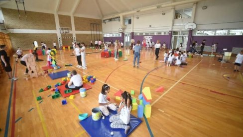 DODATNIH 11.000 MESTA: Projekat Inkluzivno predškolsko obrazovanje i vaspitanje DODATNIH 11.000 MESTA: Projekat Inkluzivno predškolsko obrazovanje i vaspitanje