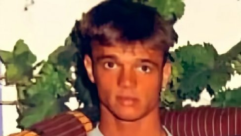 POREDE GA SA SVETSKIM ZVEZDAMA: Pojavila se fotografija iz mladosti folk zvezde (FOTO) POREDE GA SA SVETSKIM ZVEZDAMA: Pojavila se fotografija iz mladosti folk zvezde (FOTO)