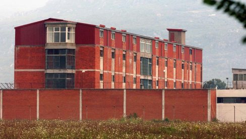 TUČA U ŽENSKOM PAVILJONU ZATVORA U SPUŽU: Krivična zbog prebijanja zatvorenice TUČA U ŽENSKOM PAVILJONU ZATVORA U SPUŽU: Krivična zbog prebijanja zatvorenice