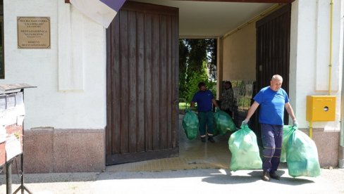 ZA DVA DANA SKUPLJENO VIŠE OD PET TONA OTPADA: Velika ekološka akcija u Somboru ZA DVA DANA SKUPLJENO VIŠE OD PET TONA OTPADA: Velika ekološka akcija u Somboru