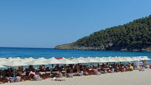 U PREDSEZONI UPOLA JEFTINIJE: Naši turisti pohrlili na letovanje početkom juna U PREDSEZONI UPOLA JEFTINIJE: Naši turisti pohrlili na letovanje početkom juna
