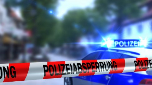 ŽENA IZBOLA NEKOLIKO LJUDI U NEMAČKOJ: Policija je ubila, istraga u toku ŽENA IZBOLA NEKOLIKO LJUDI U NEMAČKOJ: Policija je ubila, istraga u toku