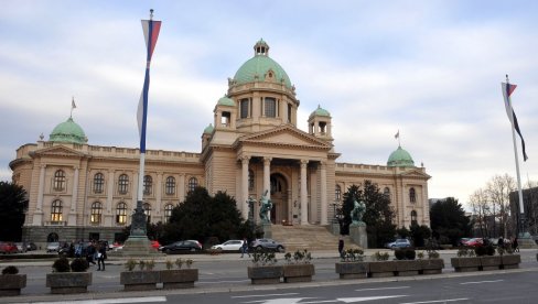 SEDNICA U PODNE: Skupštine Srbije sutra o novoj Vladi