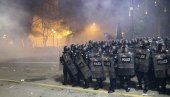 HAOS U TBILISIJU: Nasilan okršaj policije i demonstranata na protestu