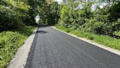 AKCIJA OPŠTINE OBRENOVAC ASFALT DO SVAKE KUĆE: Nov asfalt u Grabovcu