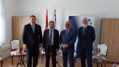 Ambasadori EU, Italije i Slovačke u Kancelariji ASK u Kragujevcu