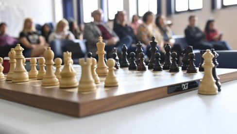 SMOTRA NAJBOLJIH: Na Paliću se održava Prvenstvo Srbije u šahu za žene SMOTRA NAJBOLJIH: Na Paliću se održava Prvenstvo Srbije u šahu za žene