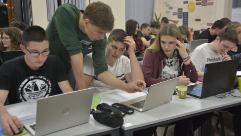 OD DANAS U PRODAJI KONKURS I INFORMATOR: Važna vest za osmake o predstojećem upisu u srednju školu OD DANAS U PRODAJI KONKURS I INFORMATOR: Važna vest za osmake o predstojećem upisu u srednju školu