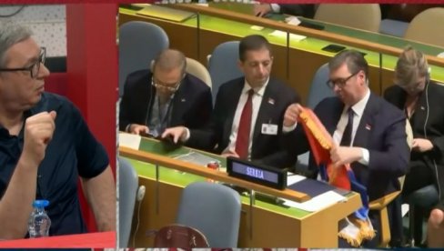 TO JE ZASTAVA POBEDE Vučić: Kada sam video naše ljude kako aplaudiraju znao sam da smo uradili veliku stvar, iako je usvojena rezolucija TO JE ZASTAVA POBEDE Vučić: Kada sam video naše ljude kako aplaudiraju znao sam da smo uradili veliku stvar, iako je usvojena rezolucija