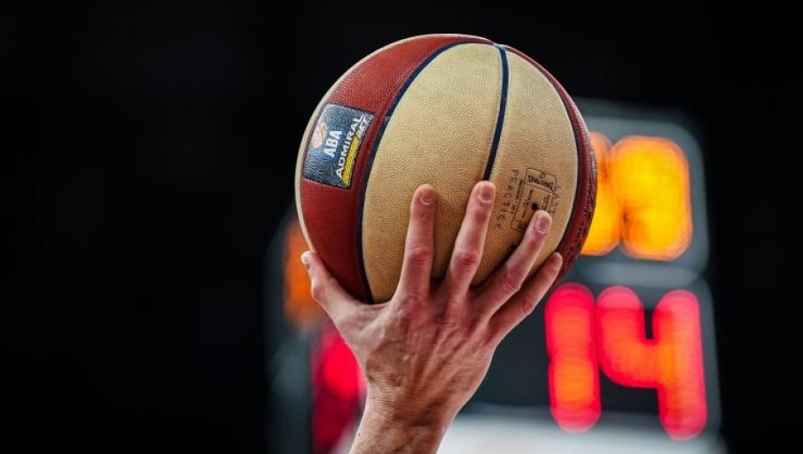 I TAKO SMO SAZNALI... Miško Ražnatović žestoko odgovorio Nebojši Čoviću o napuštanju ABA lige I TAKO SMO SAZNALI... Miško Ražnatović žestoko odgovorio Nebojši Čoviću o napuštanju ABA lige