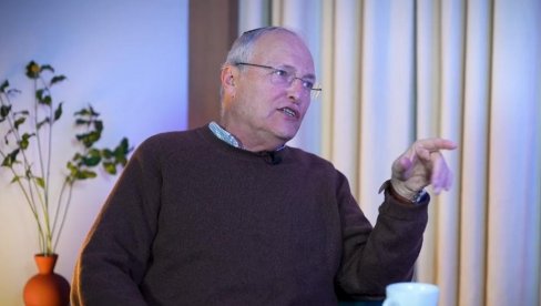 ZUROF PORUČIO: U Srebrenici nije počinjen genocid, SAD i EU su to izmislile ZUROF PORUČIO: U Srebrenici nije počinjen genocid, SAD i EU su to izmislile