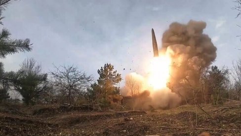 RAT U UKRAJINI: Puca front: Ruska ofanziva ne posustaje; Pogođena vojna fabrika u Kijevu; Iskanderom po VSU (VIDEO) RAT U UKRAJINI: Puca front: Ruska ofanziva ne posustaje; Pogođena vojna fabrika u Kijevu; Iskanderom po VSU (VIDEO)
