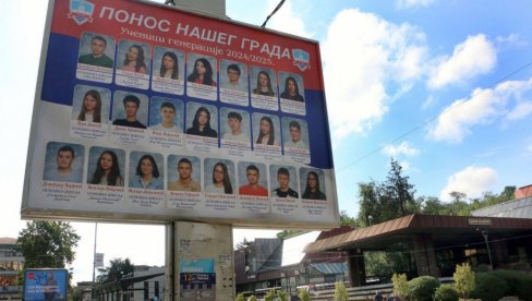 ĐACI GENERACIJE NA BILBORDIMA U SMEDEREVU: Grad pokazao lice budućnosti ĐACI GENERACIJE NA BILBORDIMA U SMEDEREVU: Grad pokazao lice budućnosti