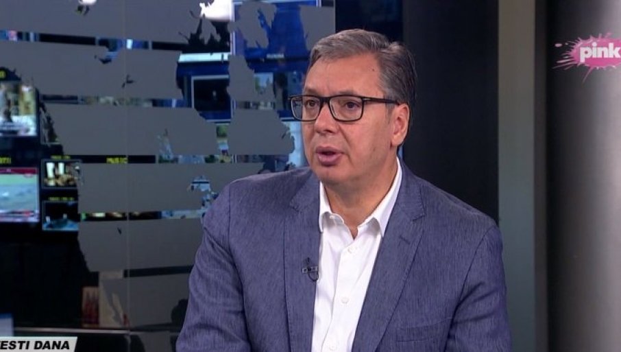 SRBIJA ĆE NASTAVITI DA POBEĐUJE Vučić u Nacionalnom dnevniku: Ni mrtav neću da pustim da najgori uzmu Srbiju u svoje ruke SRBIJA ĆE NASTAVITI DA POBEĐUJE Vučić u Nacionalnom dnevniku: Ni mrtav neću da pustim da najgori uzmu Srbiju u svoje ruke