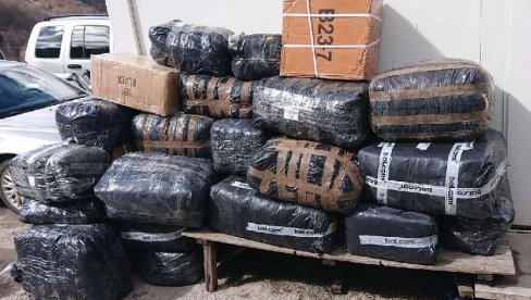 AKCIJA MUP SA 19 POLICIJSKIH UPRAVA: Zaplenjena roba vredna više od 15 miliona dinara AKCIJA MUP SA 19 POLICIJSKIH UPRAVA: Zaplenjena roba vredna više od 15 miliona dinara