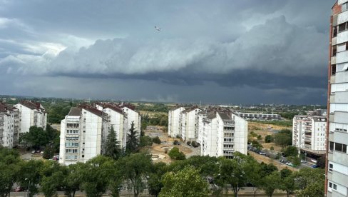 SUPERĆELIJSKE OLUJE BIĆE SVE ČEŠĆE: Strašne prognoze stručnjaka - ova tri regiona najranjivija SUPERĆELIJSKE OLUJE BIĆE SVE ČEŠĆE: Strašne prognoze stručnjaka - ova tri regiona najranjivija