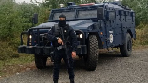 KURTIJEVCI NASTAVLJAJU DA PRAVE HAOS: Srbi privedeni na Jarinju i Brnjaku KURTIJEVCI NASTAVLJAJU DA PRAVE HAOS: Srbi privedeni na Jarinju i Brnjaku