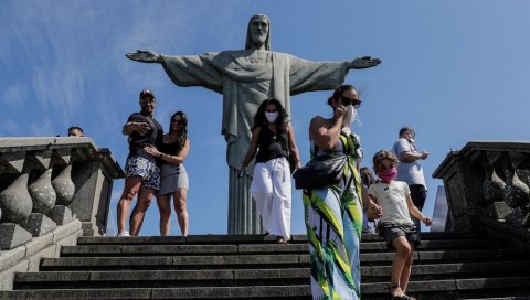БРОЈКЕ НЕ ПРЕСТАЈУ ДА РАСТУ: У Бразилу више од 50.000 новозаражених, преминуло скоро 1.000