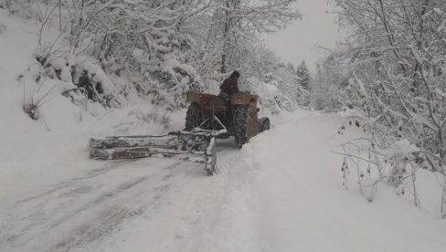 POLA METRA SNEGA U SRBIJI: Najnovije upozorenje RHMZ, od ovog datuma prestaje sneg