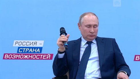 PUTIN NA IVICI SUZA! Predsednik Rusije saopštio: Preminuo je od korone, nije mu bilo pomoći! (VIDEO)
