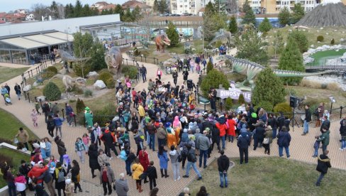 У KАМЕНУ СВЕТЛОСТИ ТРАГ: Нова изложба у Природњачком центру Србије