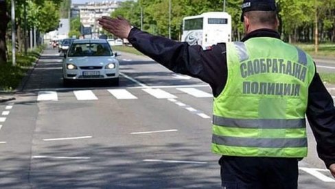 JEDNA OSOBA TEŽE, A 11 LAKŠE POVREĐENO: U Južnobačkom okrugu za dan dogodilo se devet saobraćajnih nesreća