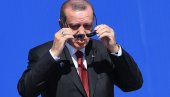 ERDOGAN POSTIDEO SVE LIDERE NATO SAMITA: Dok su oni pričali o ratu, on je jedini ovo uradio