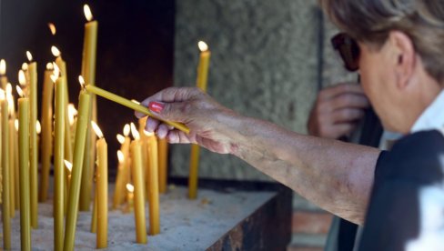 СУТРА СУ ЗАДУШНИЦЕ: Ово су обичаји и веровања