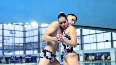 JELENA I IVAN PETI U MIKSU: Spuštena zavesa na umetničko plivanje na EP u vodenim sportovima