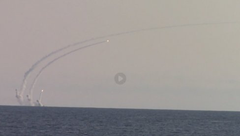 KIJEV DIŽE UZBUNU: Rusi u Crnom moru po prvi put od početka sukoba rasporedili tri podmornice naoružane kalibrima (VIDEO)