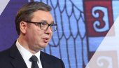 POKAZALI STE DA NEMA ODUSTAJANJA! Predsednik Vučić čestitao nestvarnoj Angelini Topić na velikom atletskom uspehu