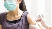 БУСТЕР ДОЗА: Британија одобрила бивалентну вакцину против ковида