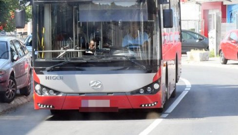 NESREĆA U BEOGRADSKOM AUTOBUSU: Prilikom kočenja povređen dečak od 5 godina i dve žene - Jedna sa težim ozledama