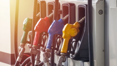 POJEFTINILO GORIVO: Stigle nove cene, evo koliko košta litar evro dizela i litar benzina