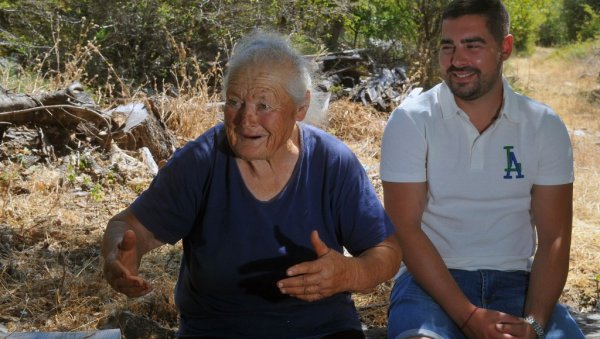 НА СВОМЕ ЈЕ ЛАКШЕ И ТРПИТ И ПИВАТ: Новости у селу Полача код Книна са Србима који су одлучни да остану у далматинском Косову