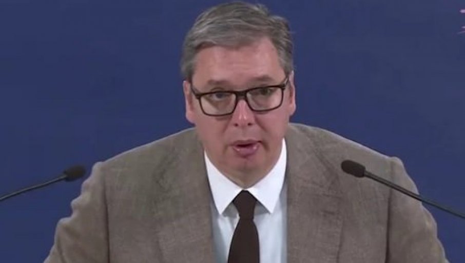 Vučić sa učenicima osnovnih škola sa Kosova i Metohije (VIDEO)