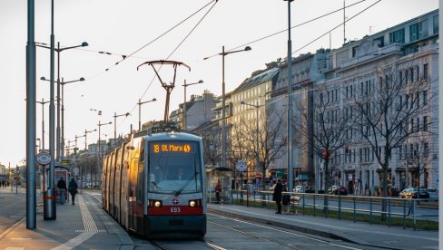 GRAD BEČ SE S GRAĐANIMA „KLADI“ U 500 EVRA MESEČNO: Automobil vam neće biti potreban tri meseca