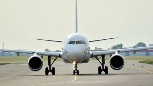 DRAMA NA NEBU: Avion morao prinudno da sleti zbog dima koji je ušao u kabinu