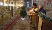 ПУТИН НА БОЖИЋНОЈ ЛИТУРГИЈИ: Председник Русије у Храму Христа Спаситеља у Москви (ВИДЕО)