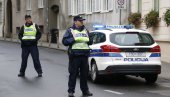 PIJANI POLICAJAC DIVLJAO SLUŽBENIM AUTOMOBILOM: Krivudao po putu dok ga kolege nisu zaustavile