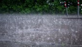 SNAŽNO NEVREME SE SRUČILO NA OVAJ DEO EVROPE: Upaljeni meteoalarmi, škole zatvorene, a saobraćaj obustavljen...