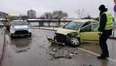 SUDAR PUTNIČKOG I POLICIJSKOG VOZILA U SMEDEREVU: Citroen udario policijski auto, vozači lakše povređeni