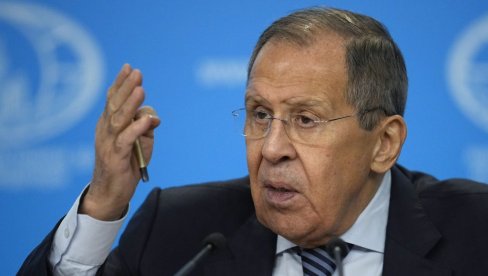 ZAPAD JE UVEK HTEO DA UNIŠTI RUSIJU Lavrov: To su pokušali isto da urade Napoleon i Hitler