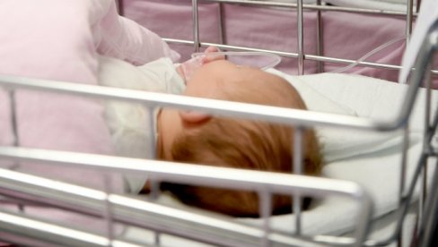 NAJVIŠE JANUARSKIH BEBA: Polugodišnji podaci RZS o rađanju i umiranju prošle i ove godine