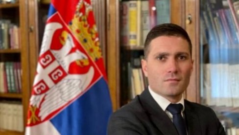 BORISE NE SAKRIVAJ SE IZA STUDENATA Terzić: Šta smo Bogu zgrešili da ti u dva mandata budeš predsednik