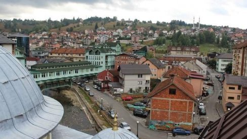 HAPŠENJE ZBOG ŠVERCA U ROŽAJAMA: Zaplenjeno 13.500 paklica cigareta 