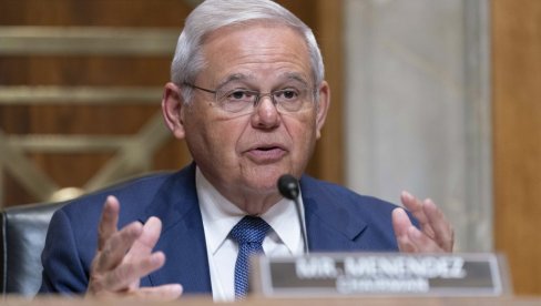 SENAT POKRENUO POSTUPAK IZBACIVANJA: Američki senator Bob Menendez podneo ostavku