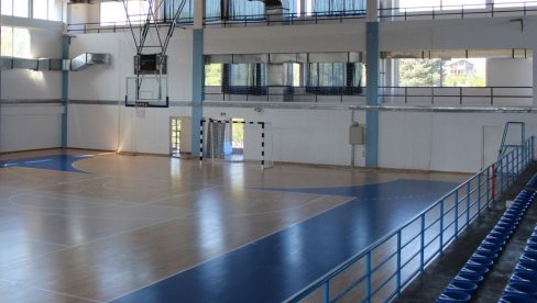 RADNIČKE SPORTSKE IGRE: Nadmetanje Vlasotinčana u malom fudbalu i basketu